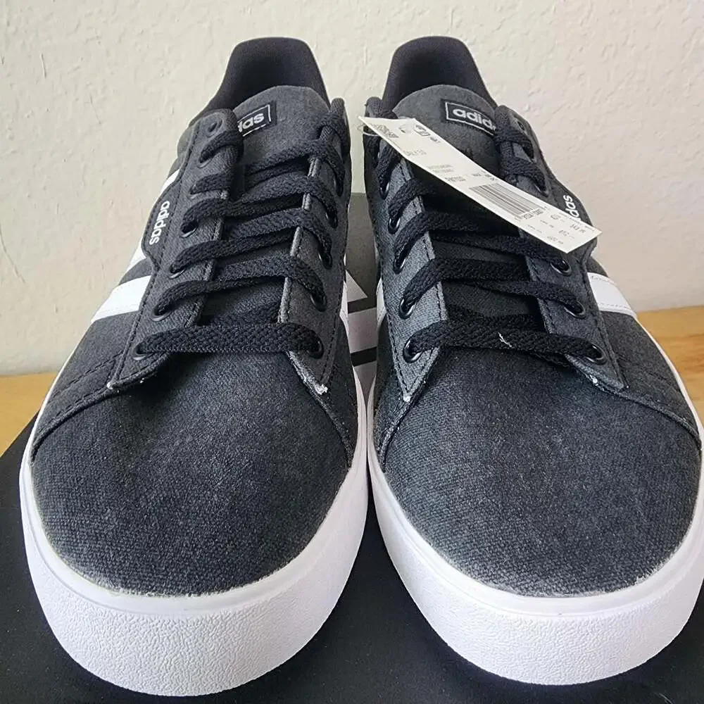 Adidas Daily 3.0 Shoes Mens Size 9.5 Gray White Skateboarding Sneakers FW7033